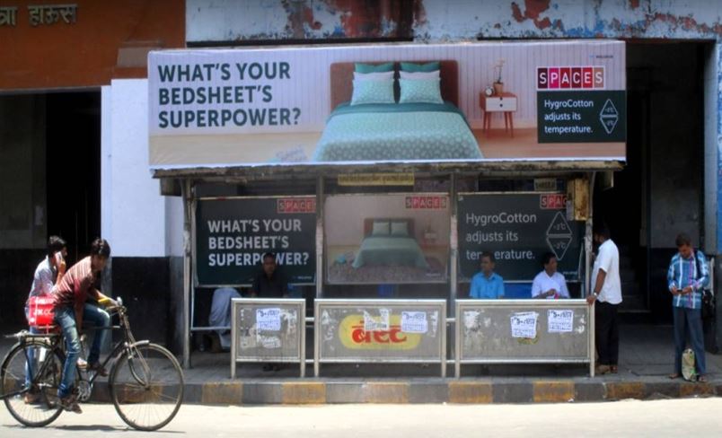 Advertising On Bus Shelter In Ballard Estate, Mumbai