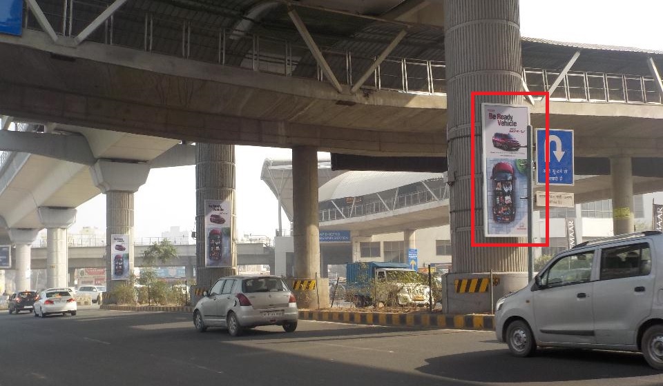Advertising on Metro Pillar in Sector 28, Gurugram