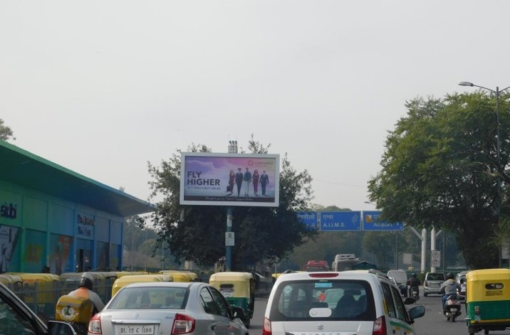 Advertising On Hoarding In Sarvapriya Vihar,Delhi 34618 