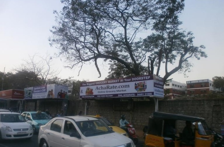 Advertising On Bus Shelter In Banjara Hills, Hyderabad