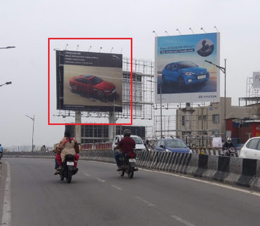 Advertising On Hoarding In Hitec City, Hyderabad